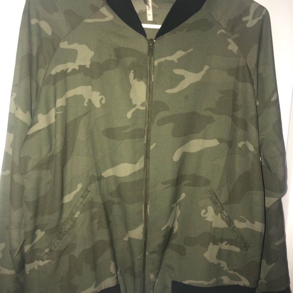 Plus Size Camo Bomber Jacket